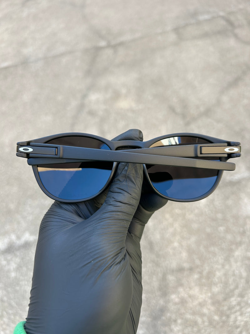 Latch Liquid Metal