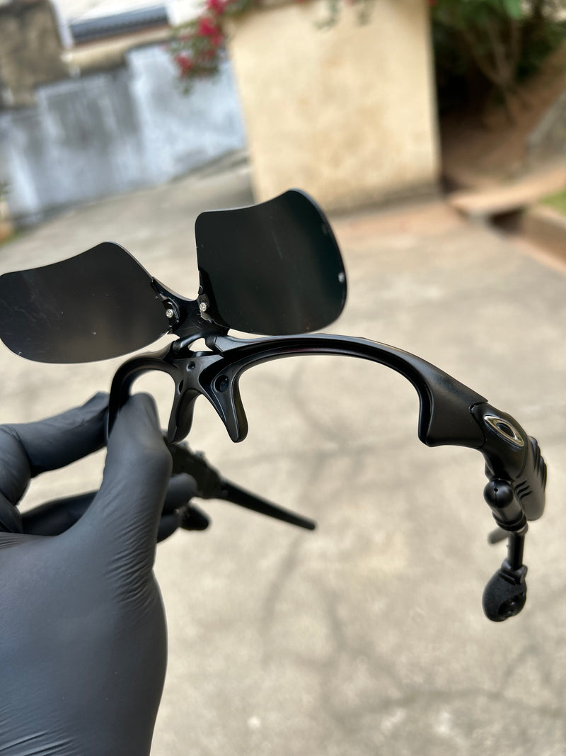 Thump Bluetooth Torch Red c/ Case Oakley