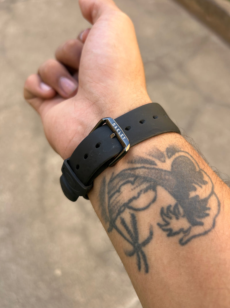 Detonator Black White