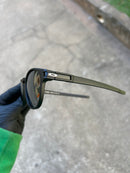 Latch Liquid Metal