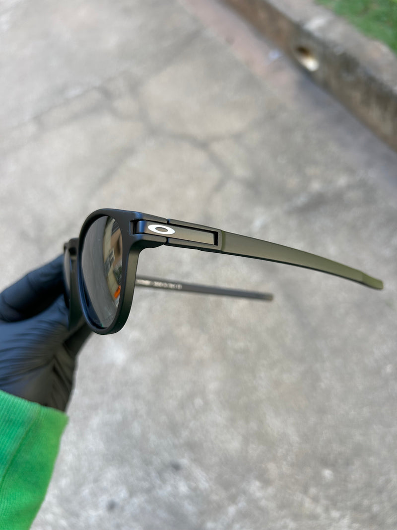Latch Liquid Metal