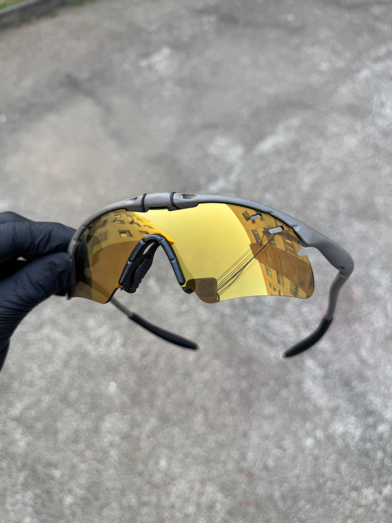 M Frame X-Metal Gold Café