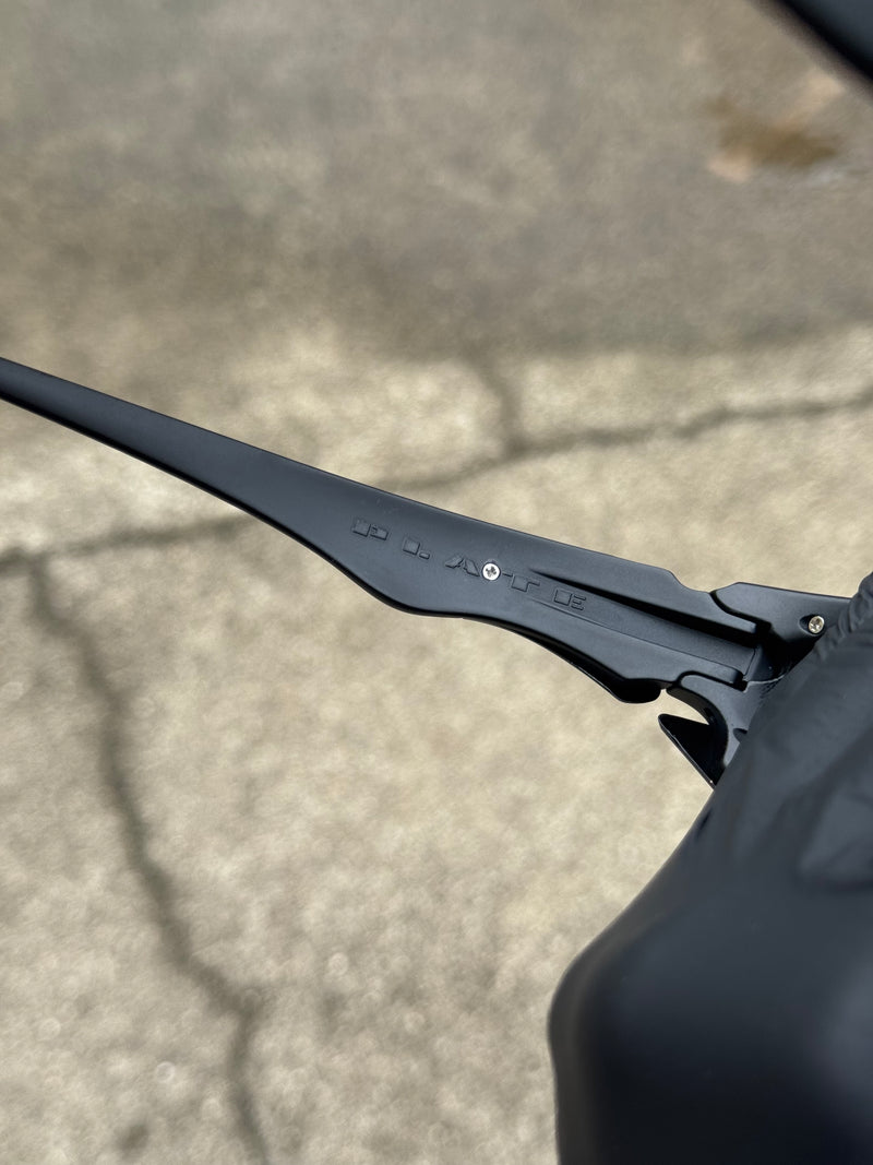 Plate All Black