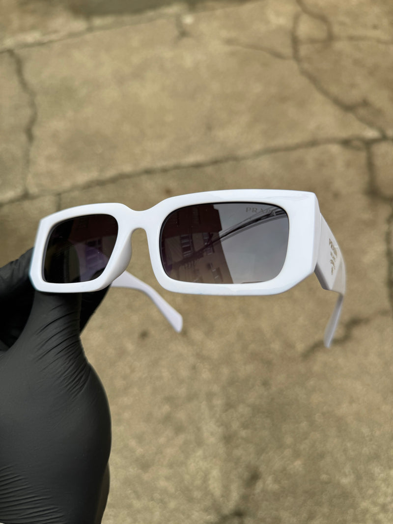 Óculos Prada Retrô White Black