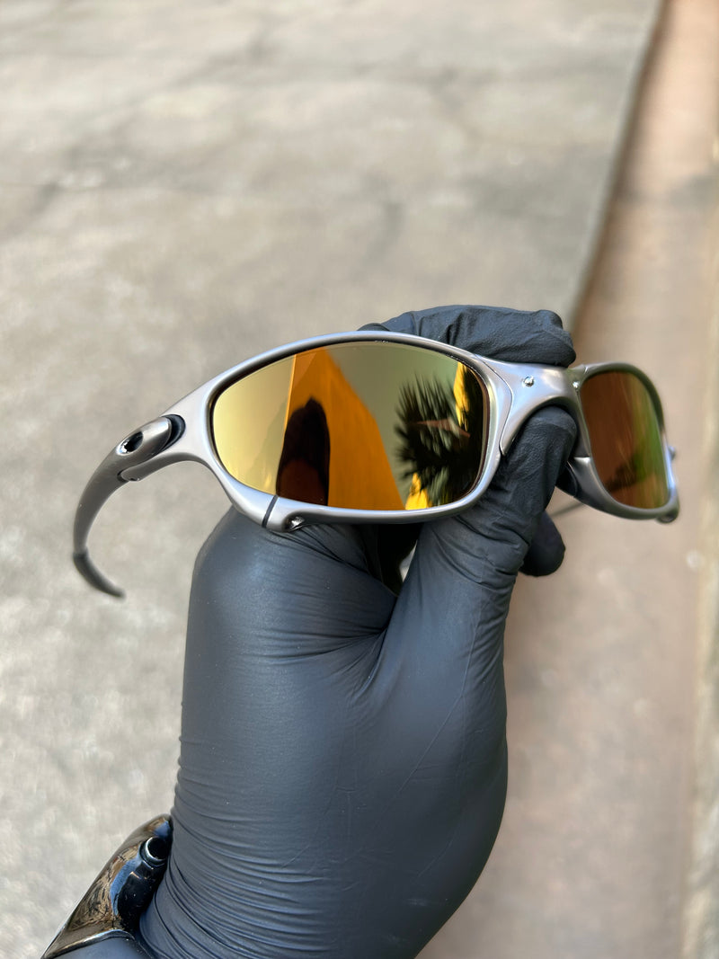 Juliet Carbon Polished Gold Café