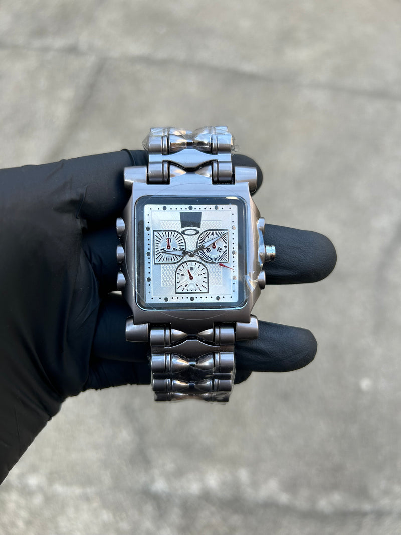 Minute Machine White