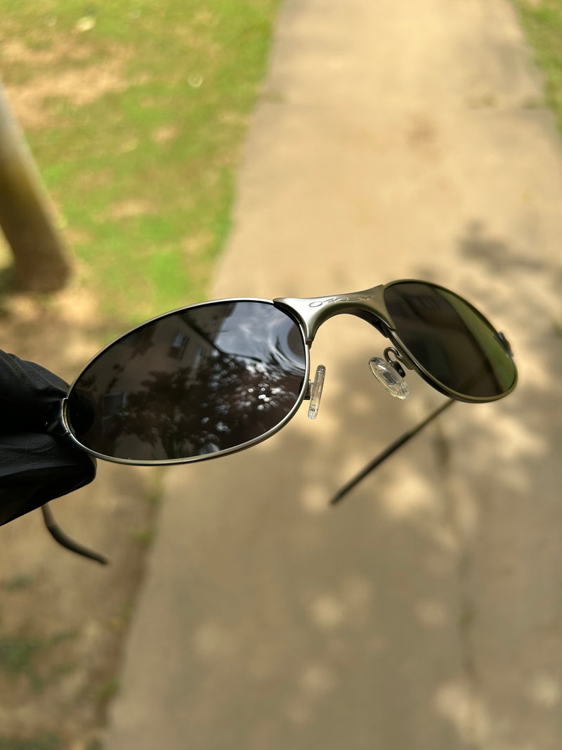 Wire Prata Black
