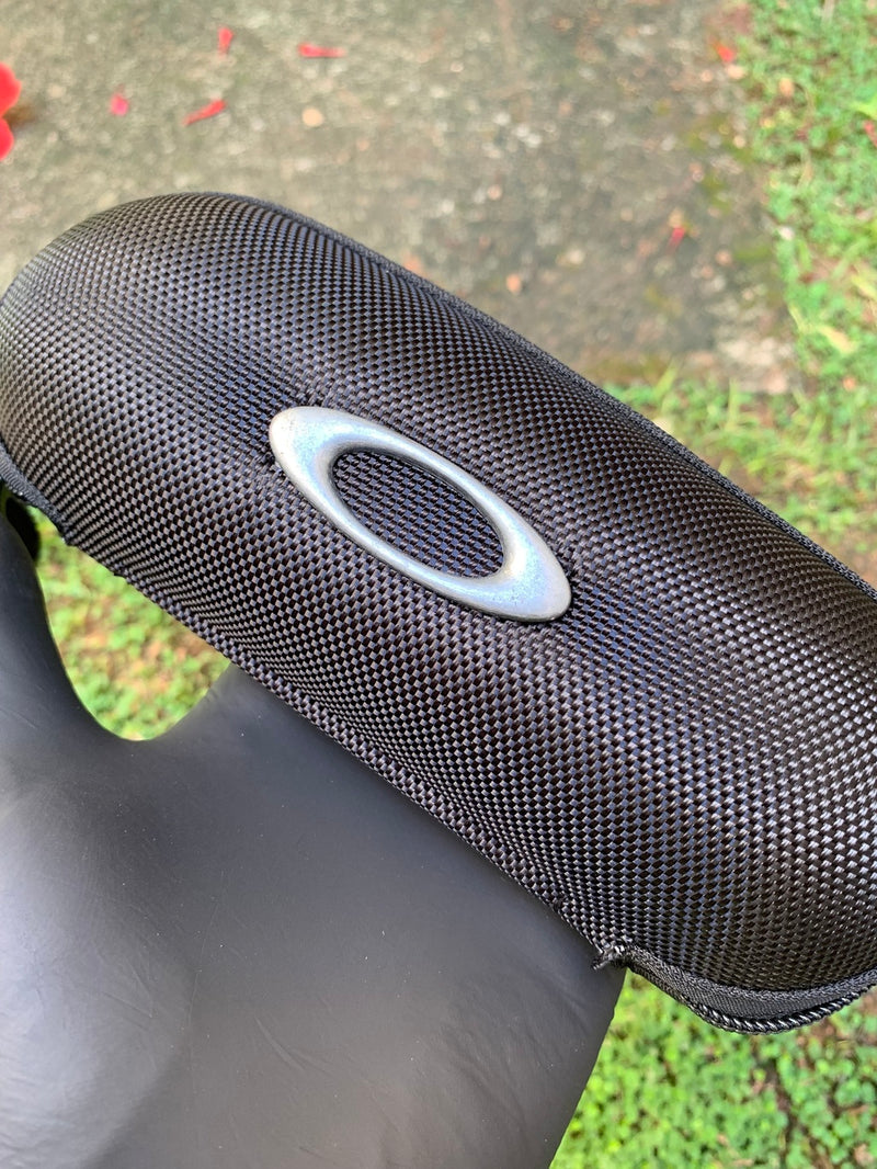 Case Oakley Icon Metal