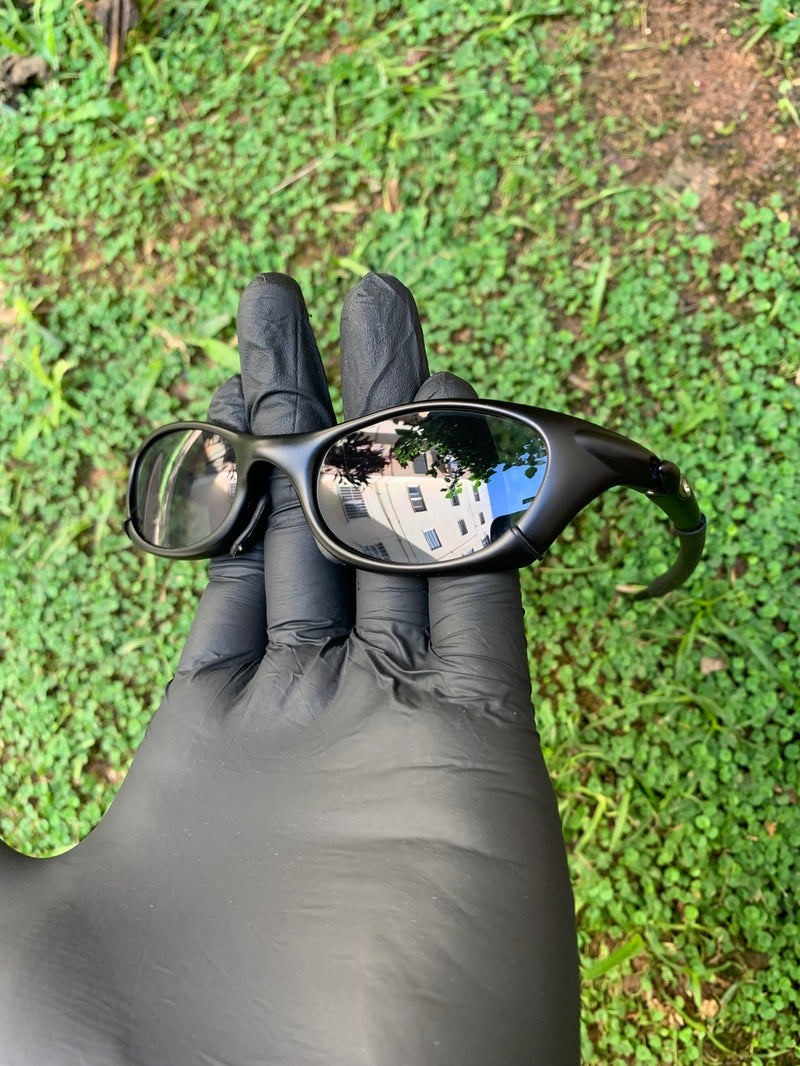 Mag Four S Carbon Black