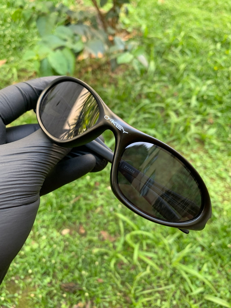 Minute All Black