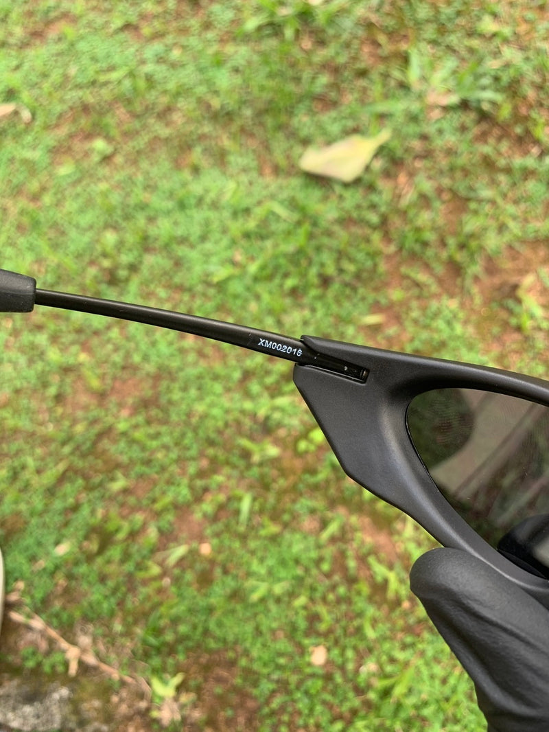 Penny Carbon All Black c/ Side Blinder + Pega Ladrão