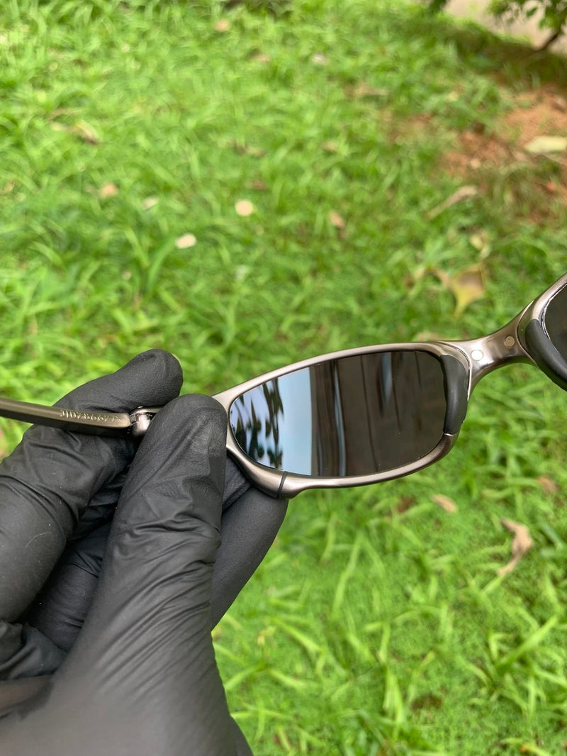 Juliet Carbon Polished Esmeralda