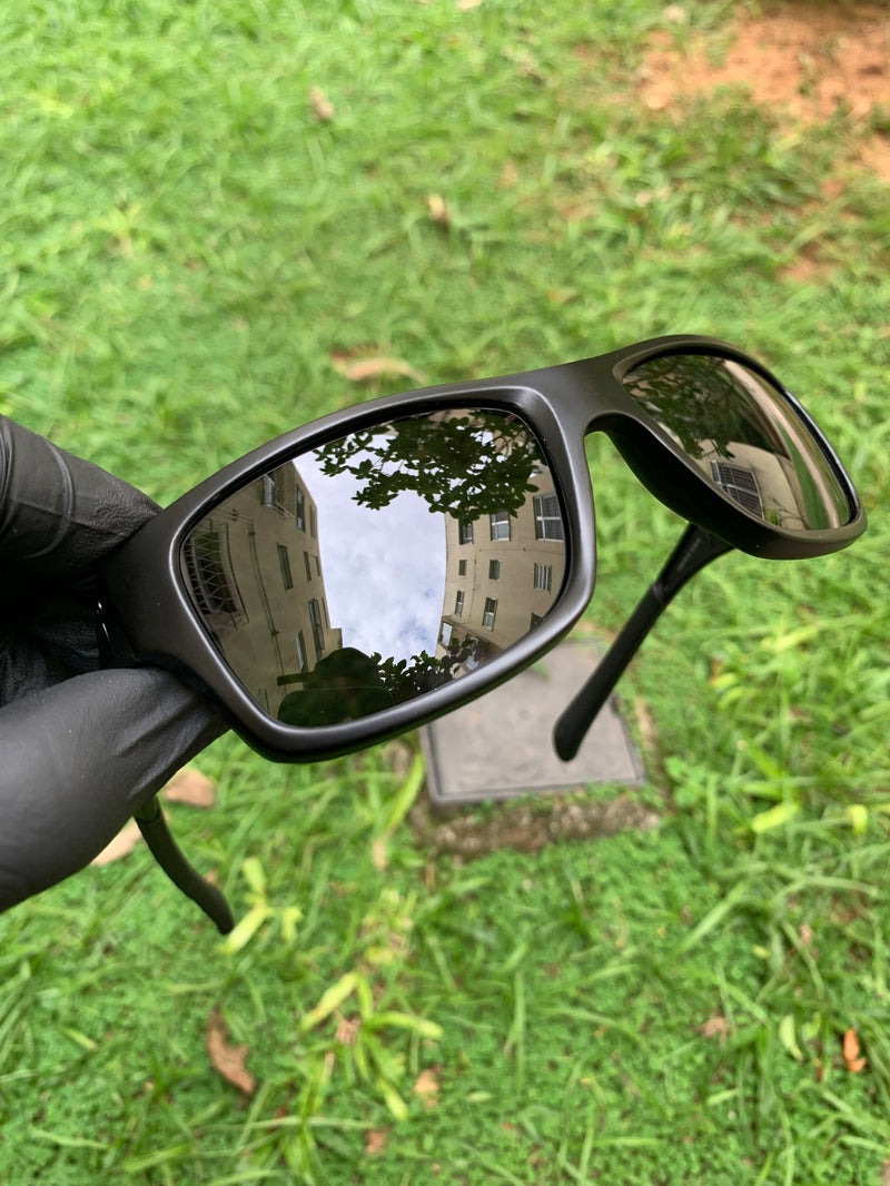 Jupiter All Black