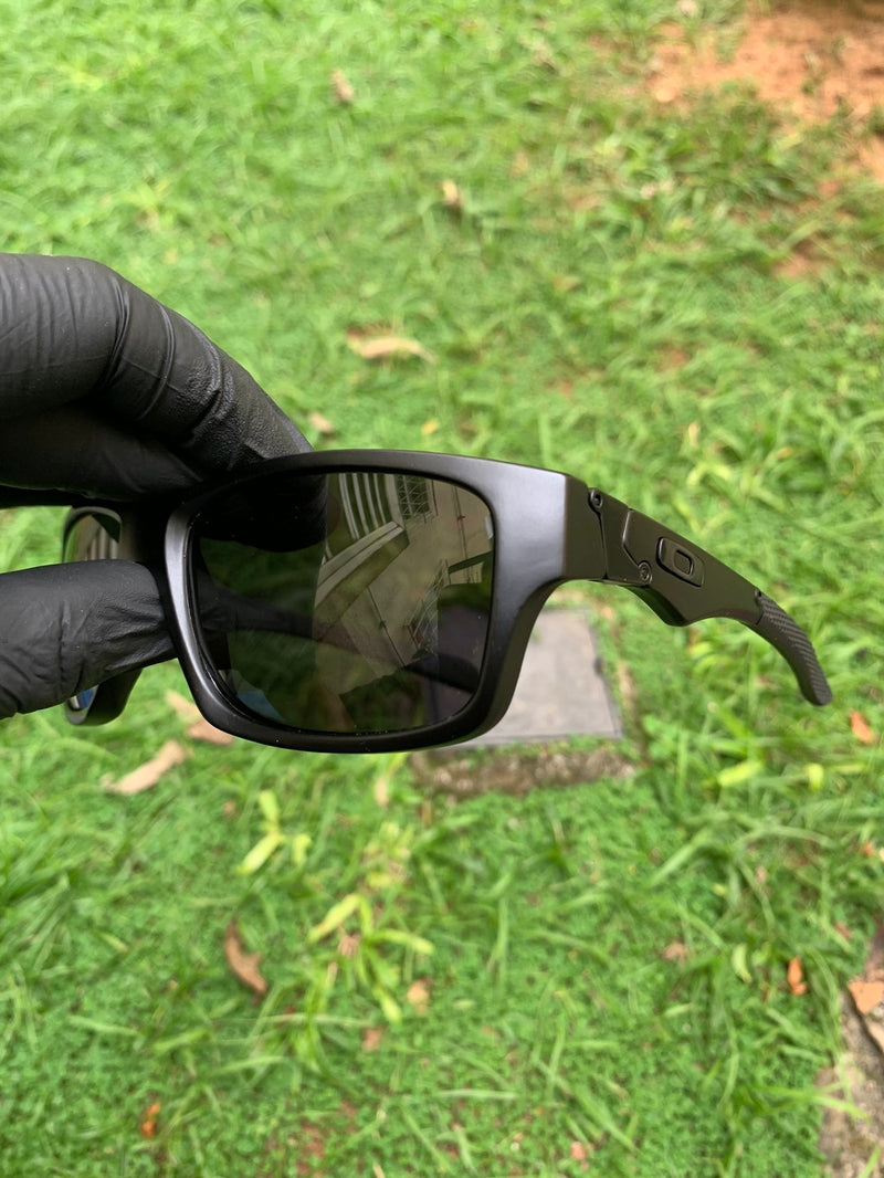 Jupiter All Black